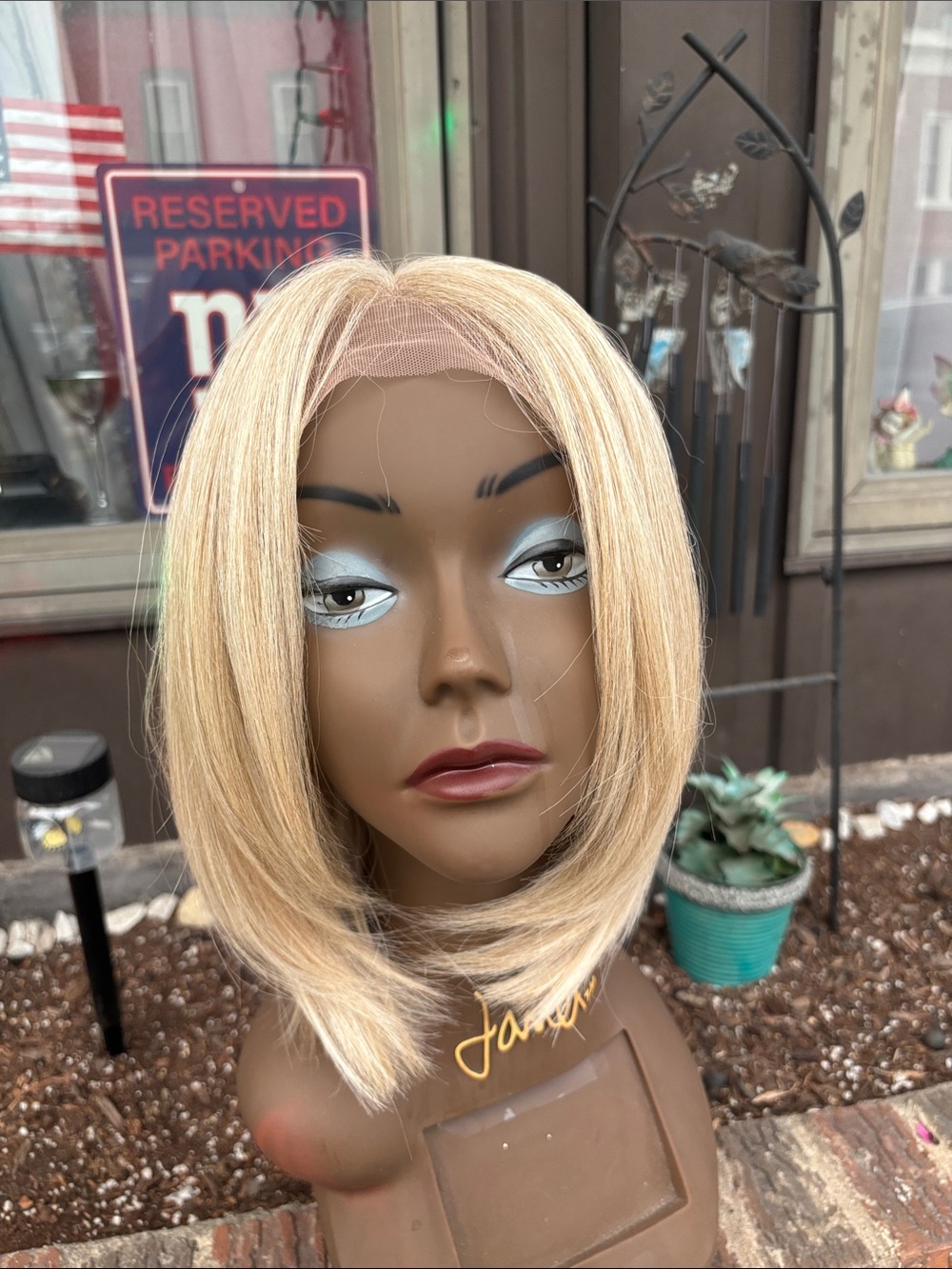 Blonde Lace Front Bob Wig - Natural Blonde